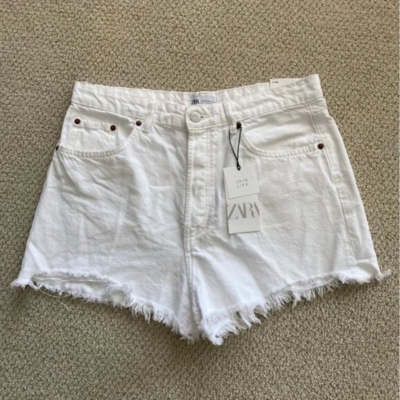 Zara Pants - NEW Zara High Rise White Jean Denim Fringe Shorts 2.25” Pockets Size 14 / 46 NWT